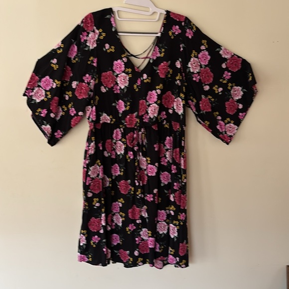 Torrid V-Neck Black W/Pink & Yellow Flowers Midi Dress Size 2 (18-20) - Picture 12 of 12
